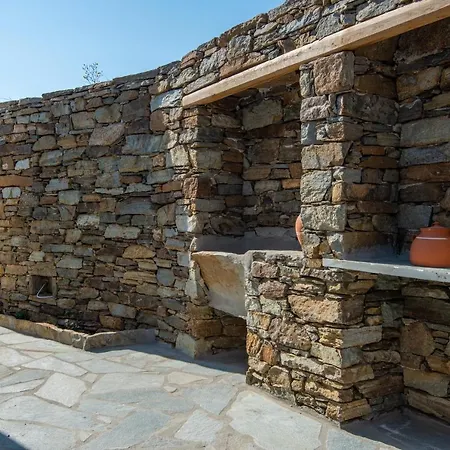 Tholos *
